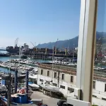 Abitare Sul Porto 4*