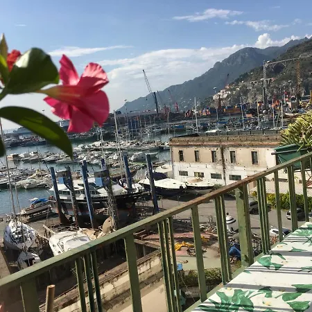 Guest house Abitare Sul Porto