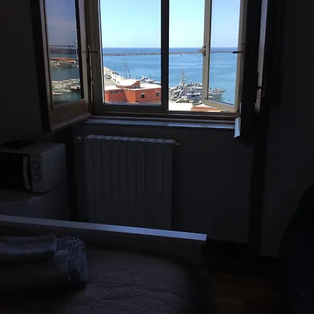 Abitare Sul Porto Guest house