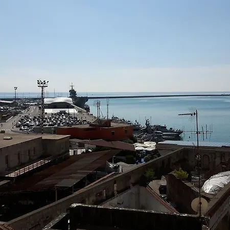 Guest house Abitare Sul Porto