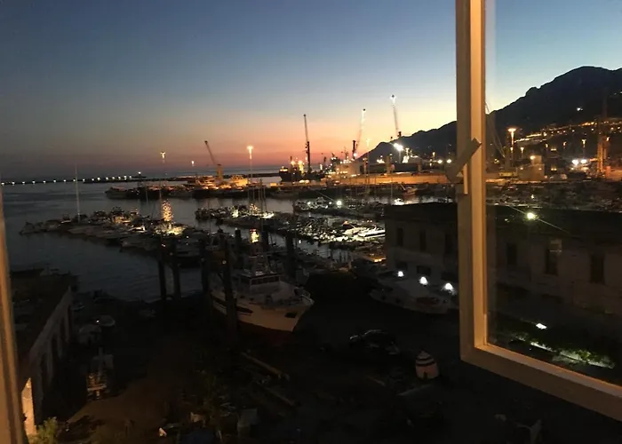 Pensión Abitare Sul Porto Salerno